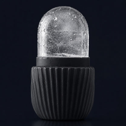 FORMMAX Silikon-Eisform mit Eis-Kuppel im Makrobild
